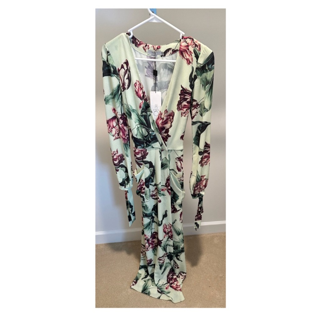 Floral dress with pockets